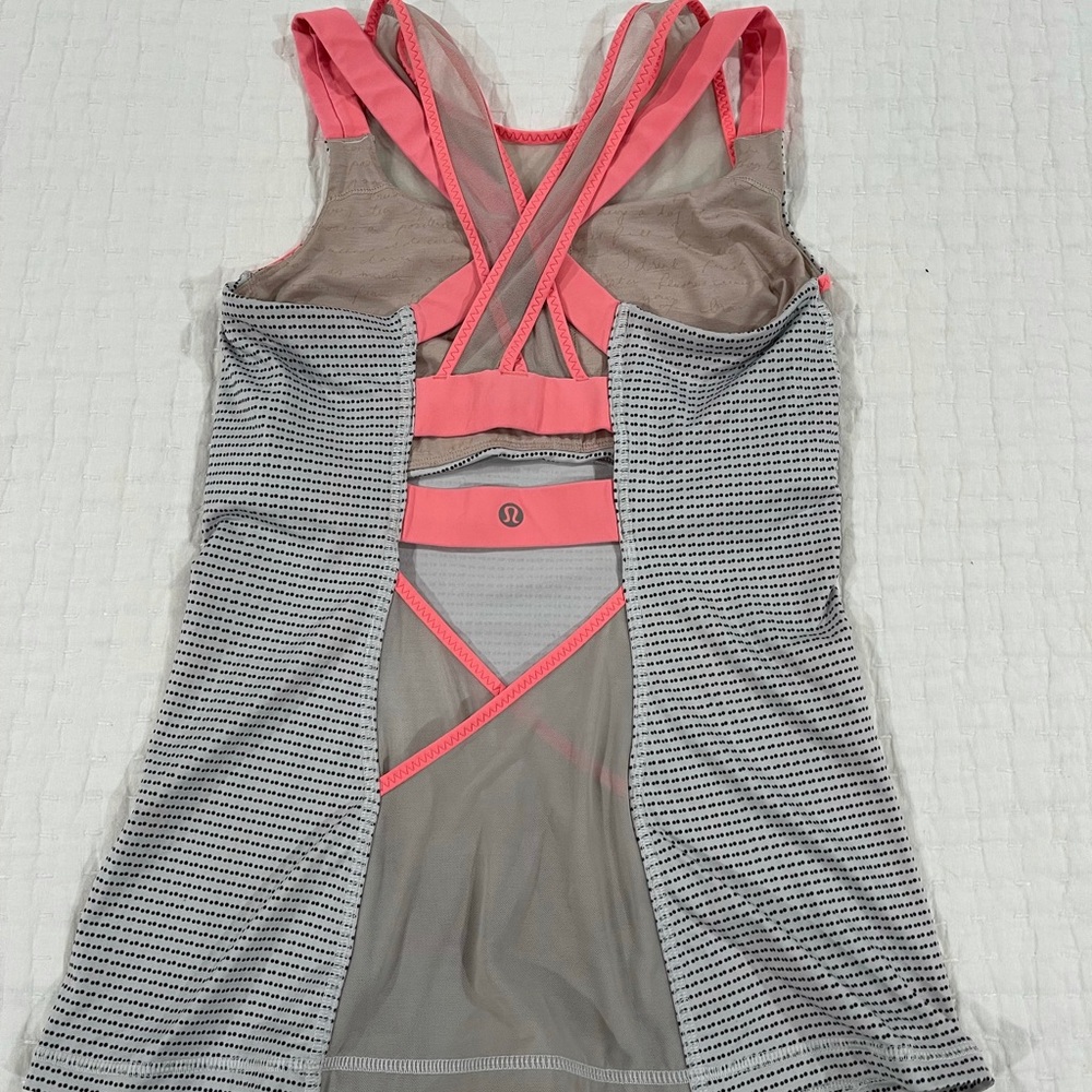 Lululemon tank top - Picture 1 of 2